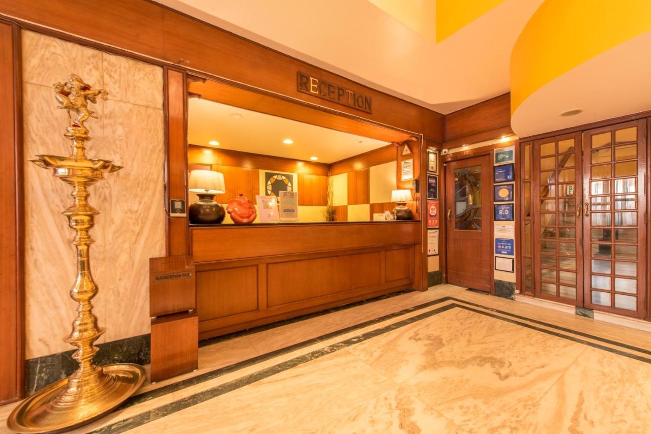 Hotel Bangalore Gate Bagian luar foto